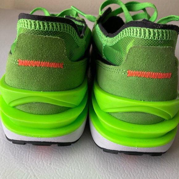 Mens Size 9 Nike Waffle One Electric Green Running Shoes. - Picture 9 of 9